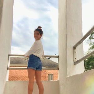 Meet your Posher, Sofia
